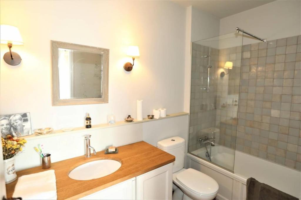 In Gordes, Facing The Entire Luberon Park A Beautiful 5 Bedrooms House 외부 사진