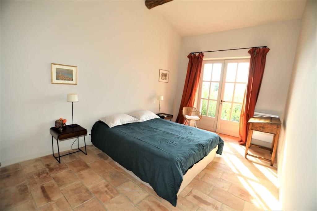 In Gordes, Facing The Entire Luberon Park A Beautiful 5 Bedrooms House 외부 사진
