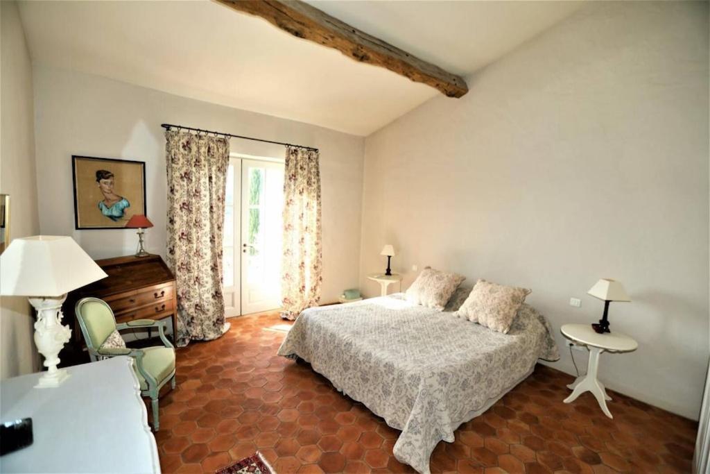 In Gordes, Facing The Entire Luberon Park A Beautiful 5 Bedrooms House 외부 사진