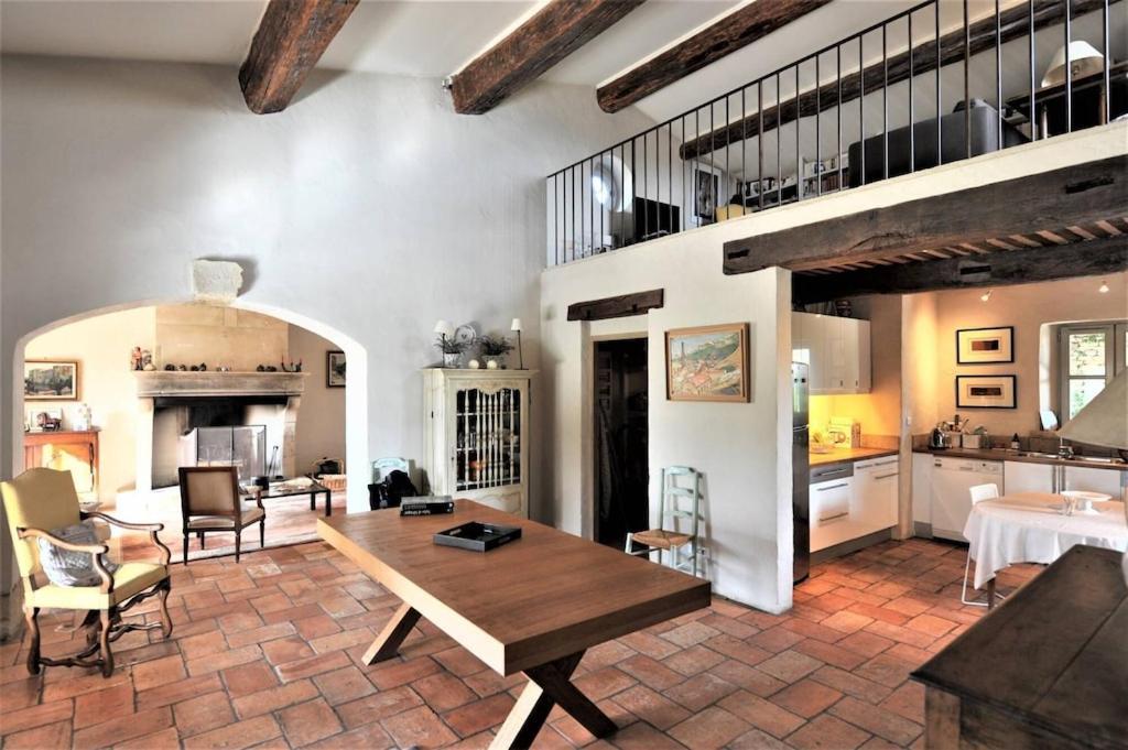In Gordes, Facing The Entire Luberon Park A Beautiful 5 Bedrooms House 외부 사진